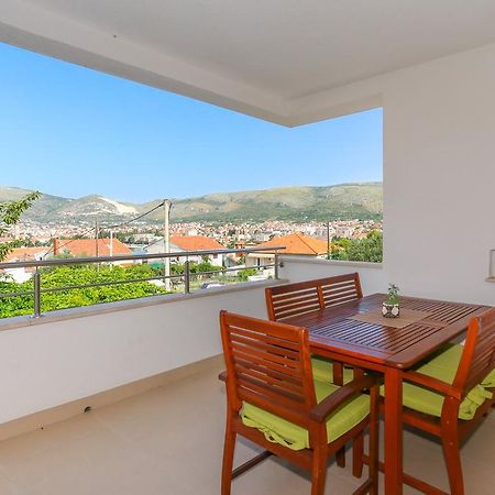 Apartments Ivan Trogir Exterior photo