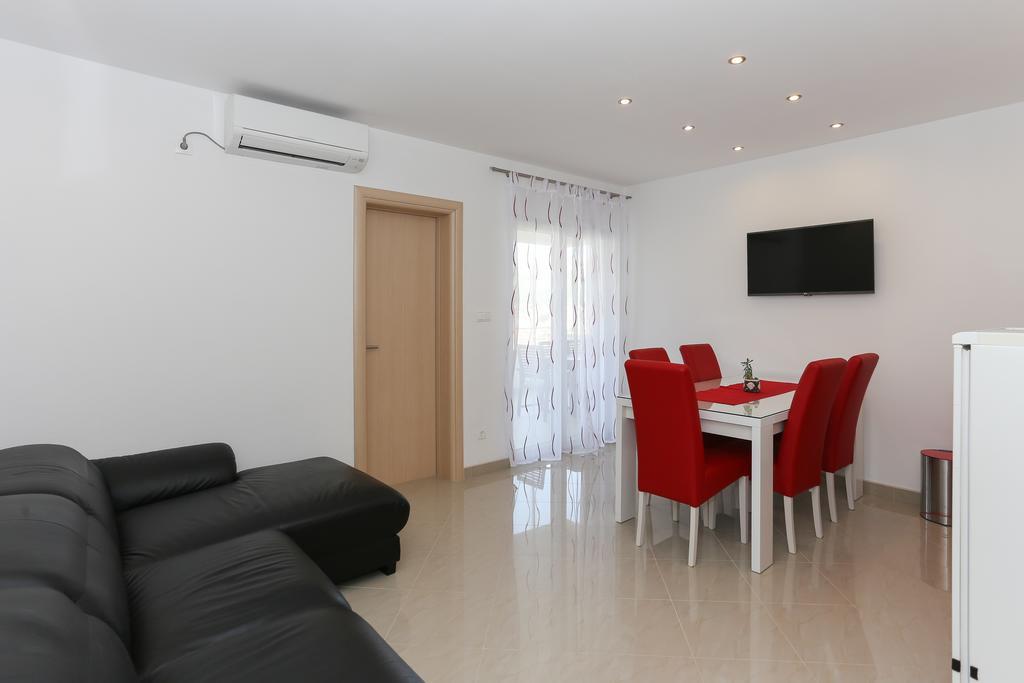 Apartments Ivan Trogir Exterior photo