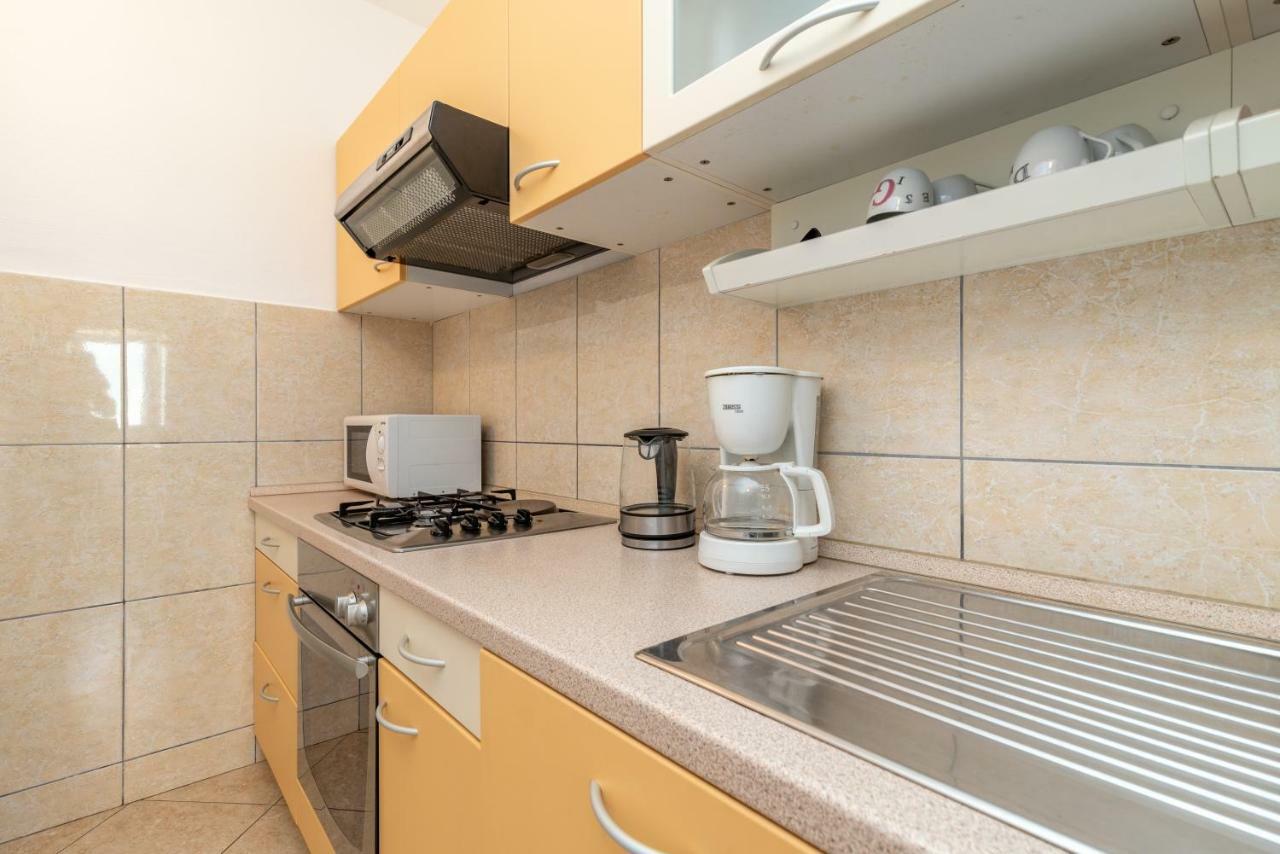 Apartments Ivan Trogir Exterior photo